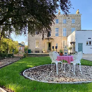 Railway House By Chateau Anna York