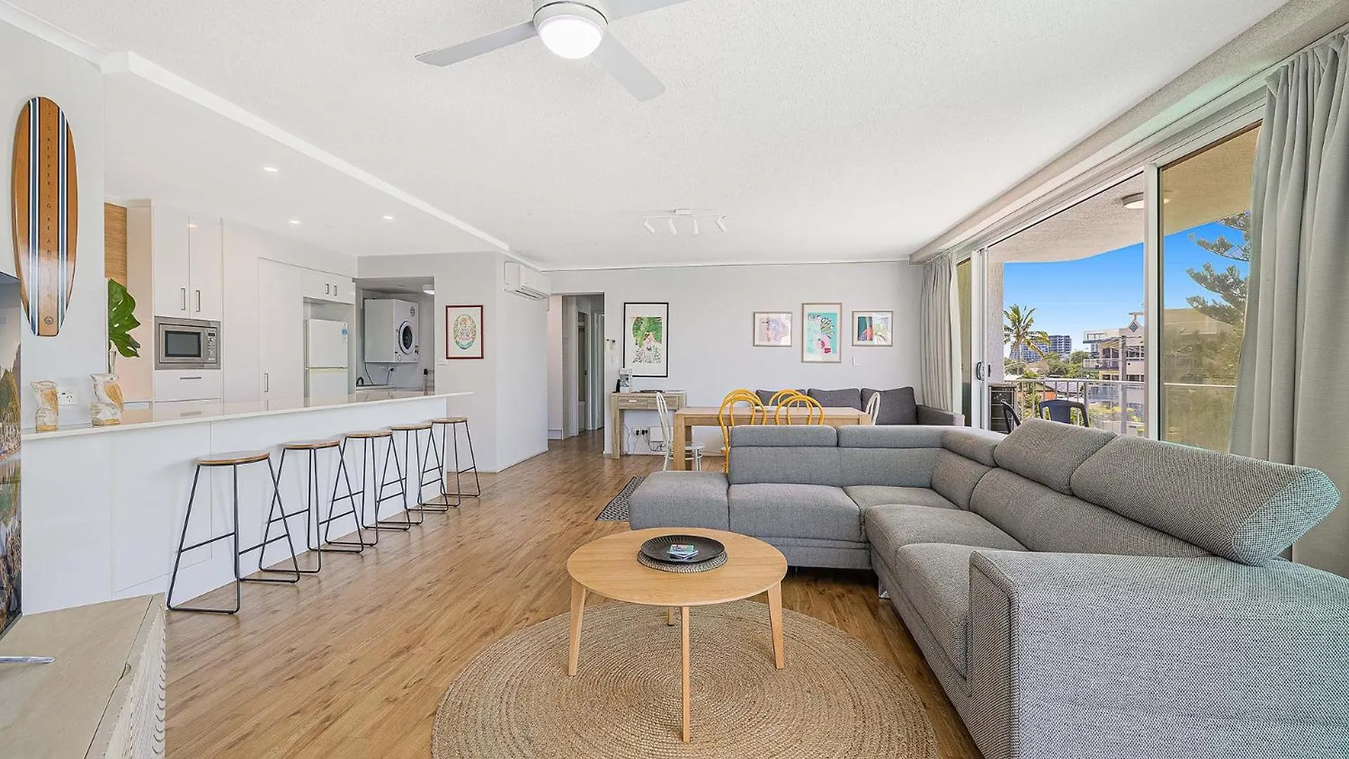 Chateau Royale Beach Resort Maroochydore Sunshine Coast