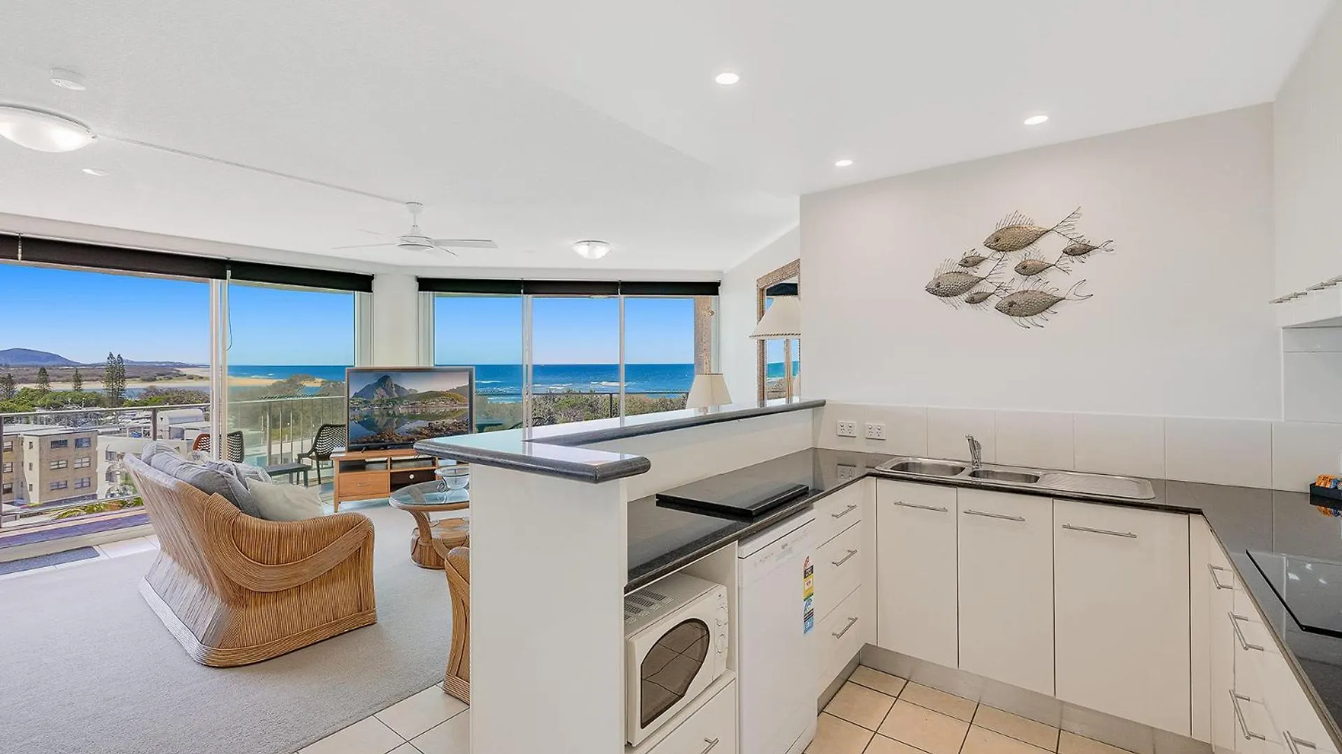 Aparthotel Chateau Royale Beach Resort Maroochydore Sunshine Coast