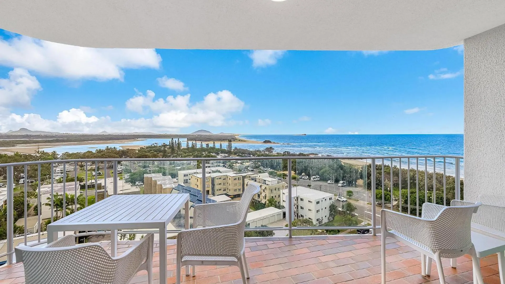 Chateau Royale Beach Resort Maroochydore Sunshine Coast