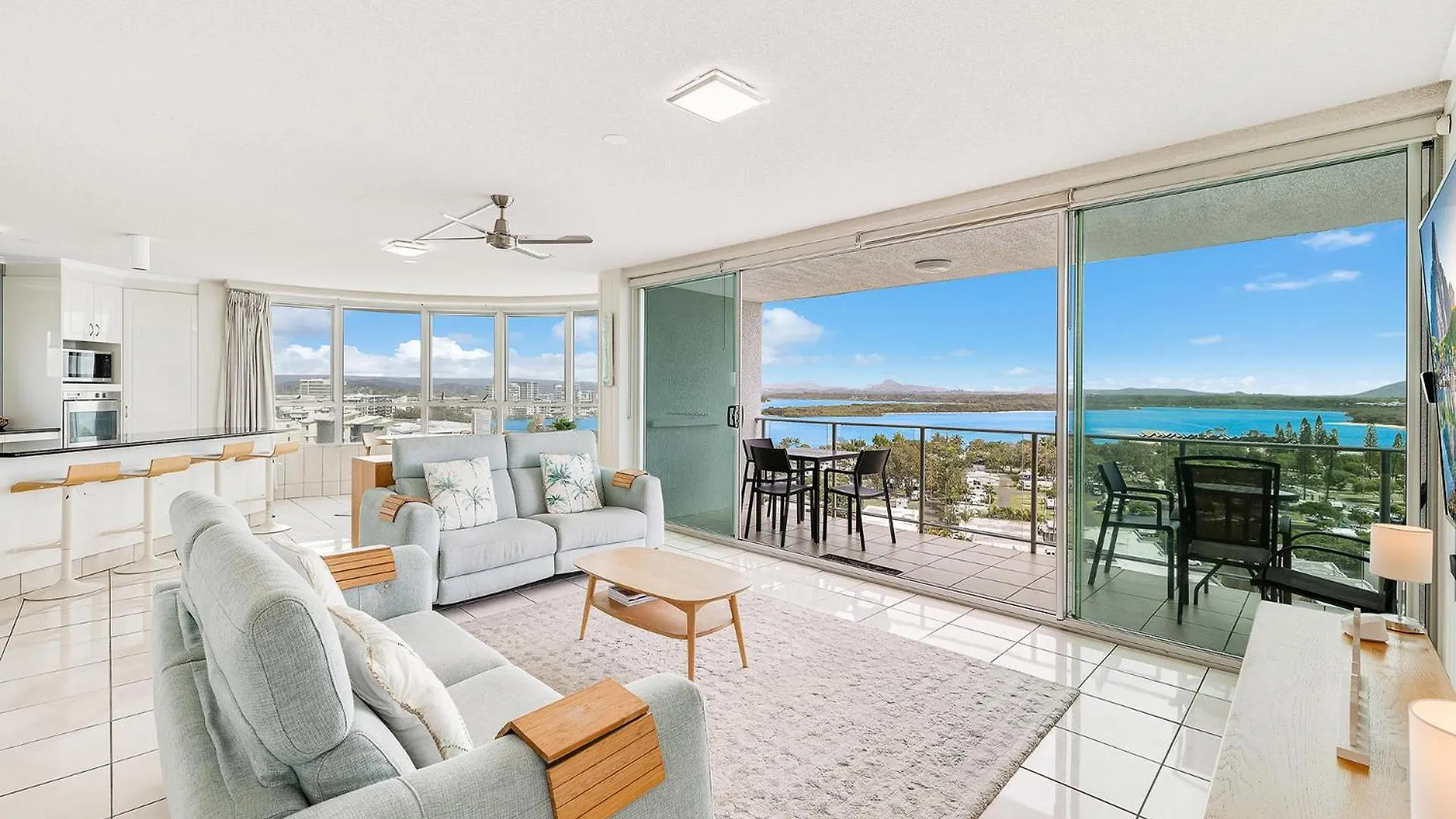 Chateau Royale Beach Resort Maroochydore Sunshine Coast Australia