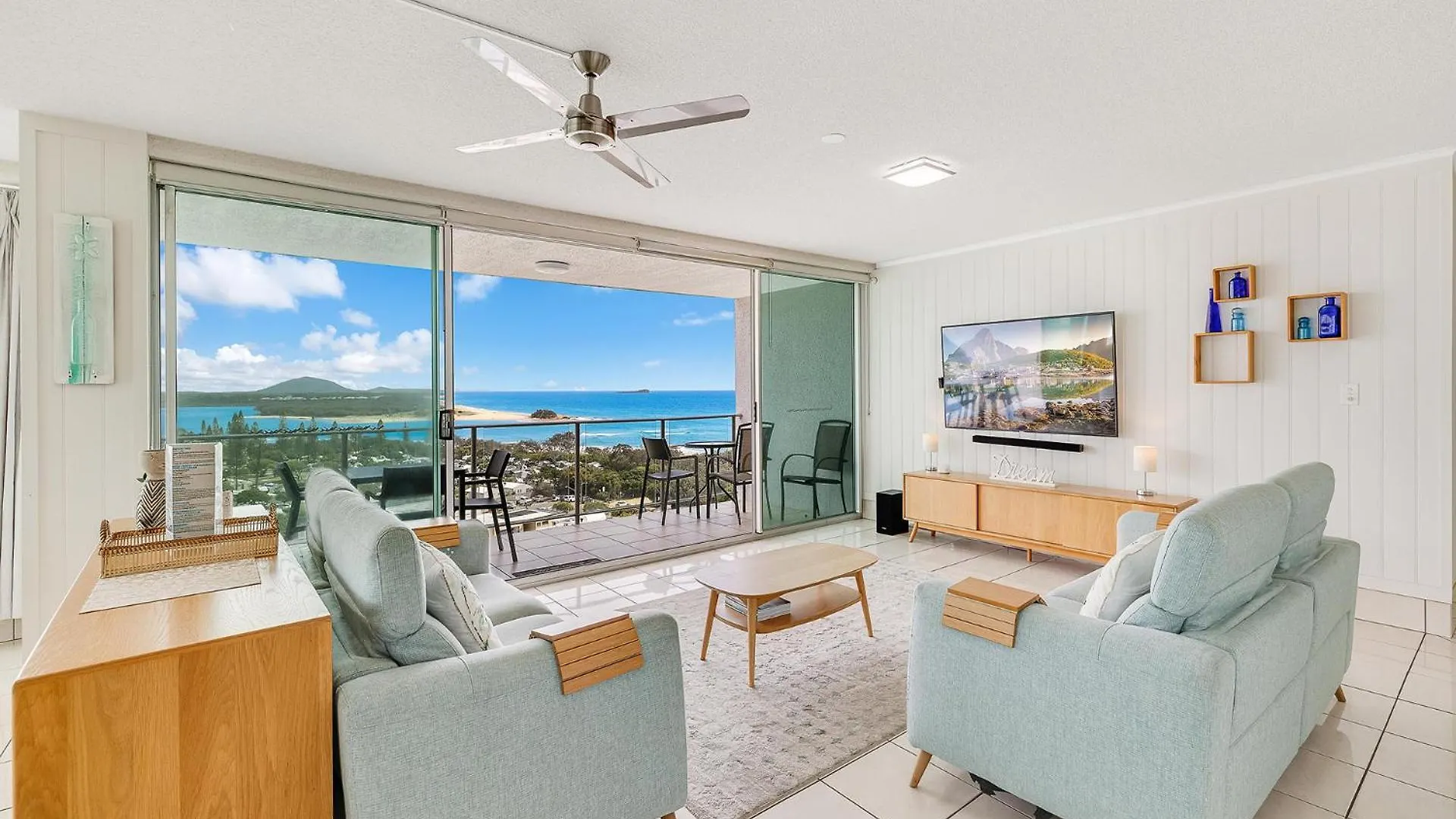 Aparthotel Chateau Royale Beach Resort Maroochydore Sunshine Coast