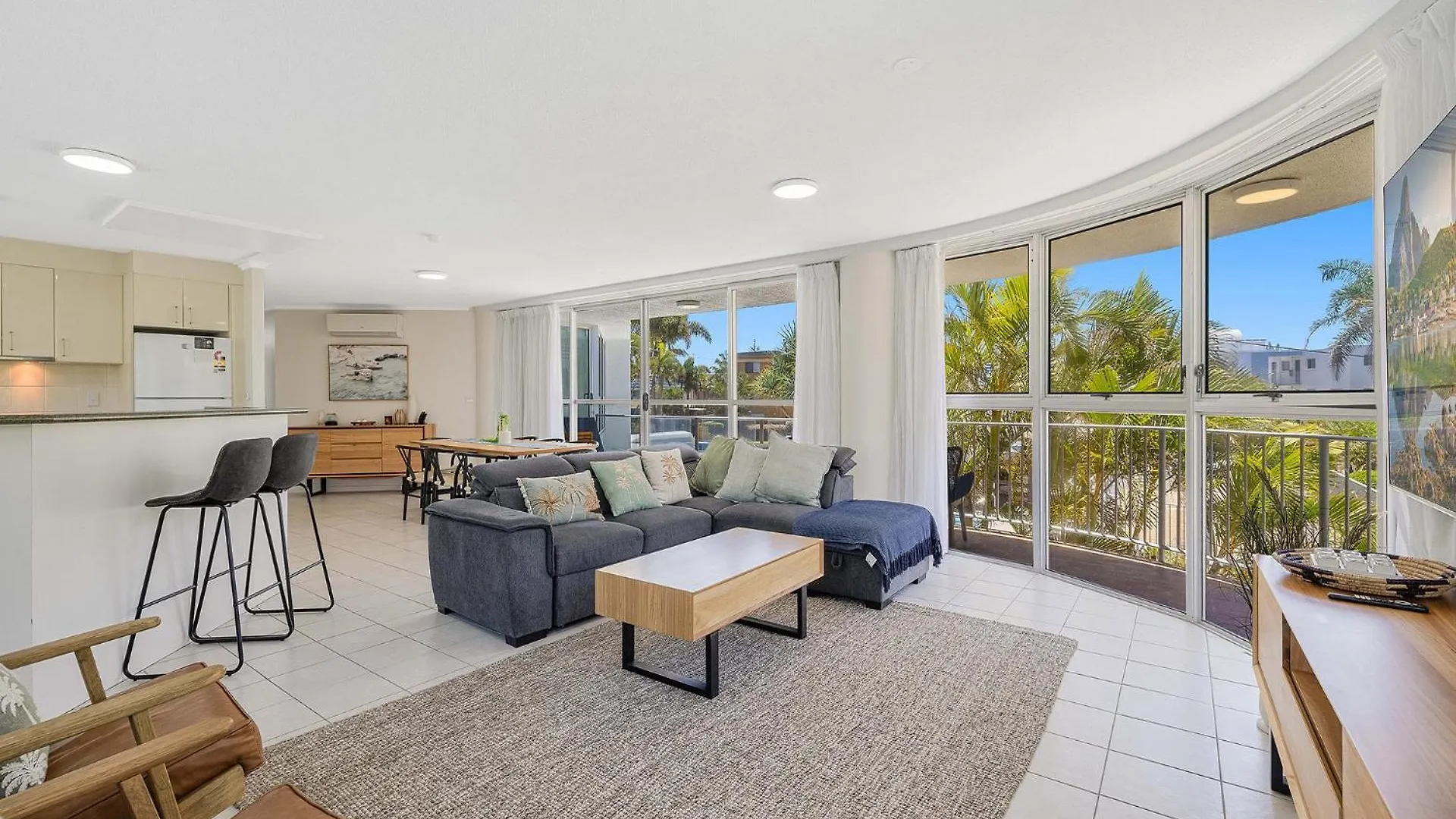 Chateau Royale Beach Resort Maroochydore Sunshine Coast Australia