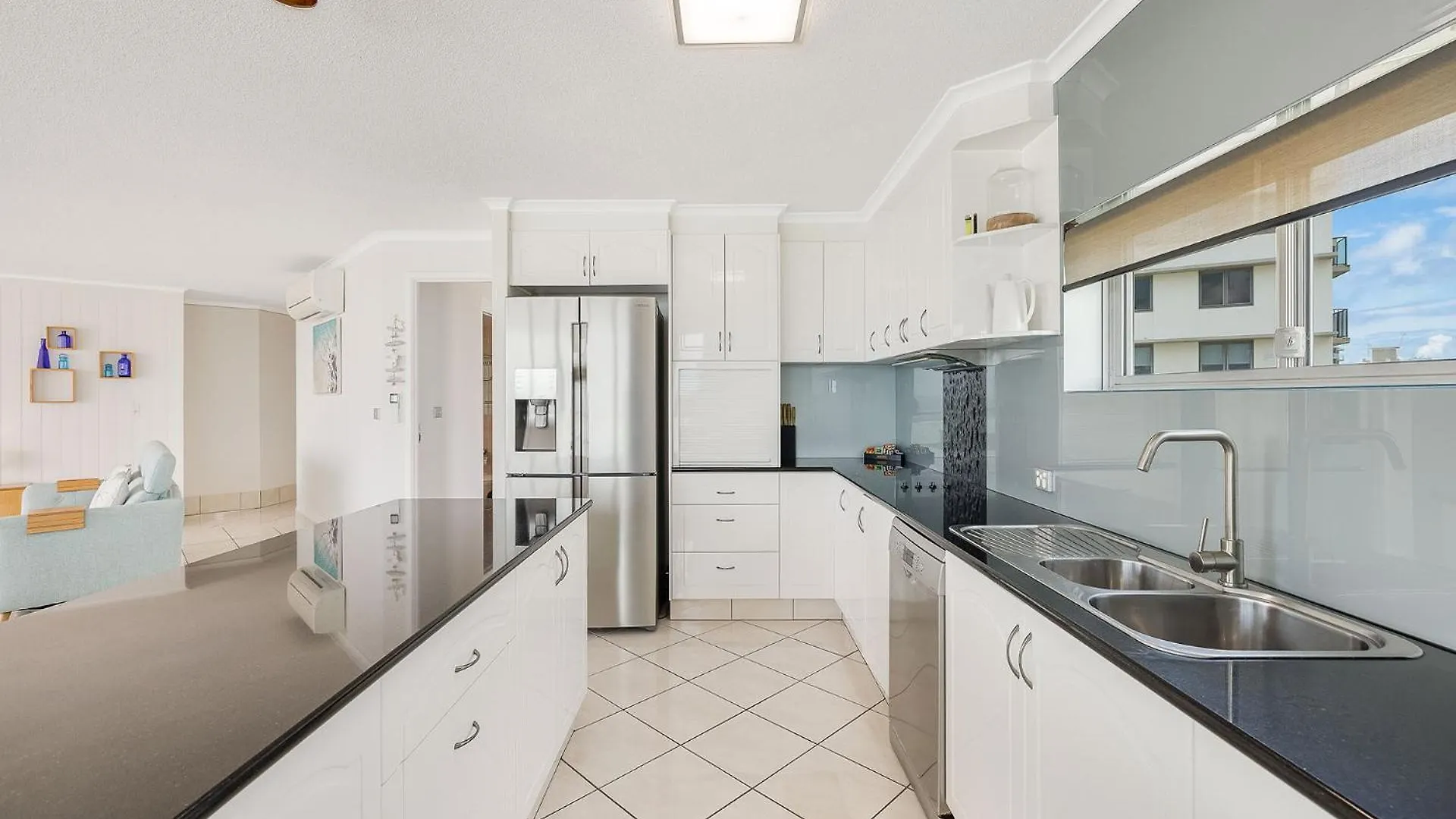 Chateau Royale Beach Resort Maroochydore Sunshine Coast